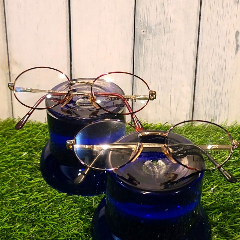 Prescription Eyewear FRAME -Eye-Q SW401 Goldtone & D Amber 52-18-140